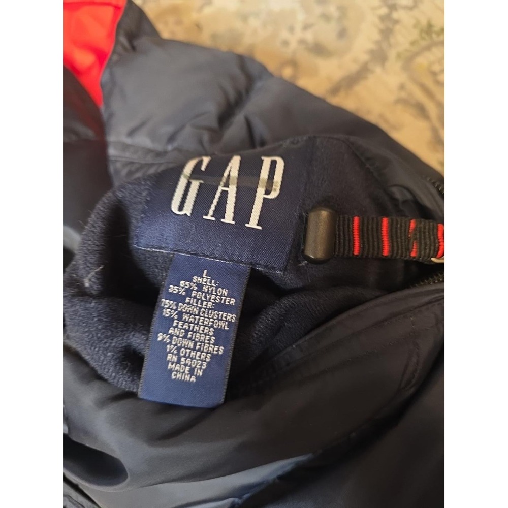 Vintage Gap Mens Puffer Vest Navy Blue Red Reversible Style Down Fill Large 2000 - Picture 3 of 13